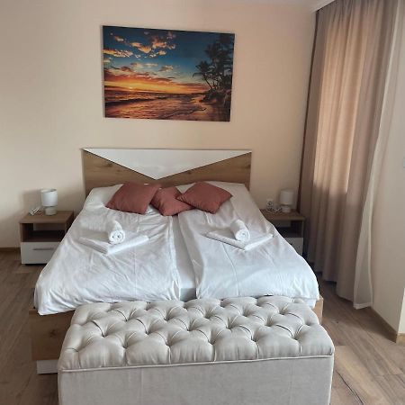 Teddy Apartment Veliko Turnovo Bagian luar foto